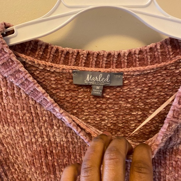 Cute Comfortable Pink Sweater Crop - Picture 3 of 3
